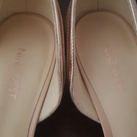 New! Beige Leather kitten heel points - Picture 5 of 8